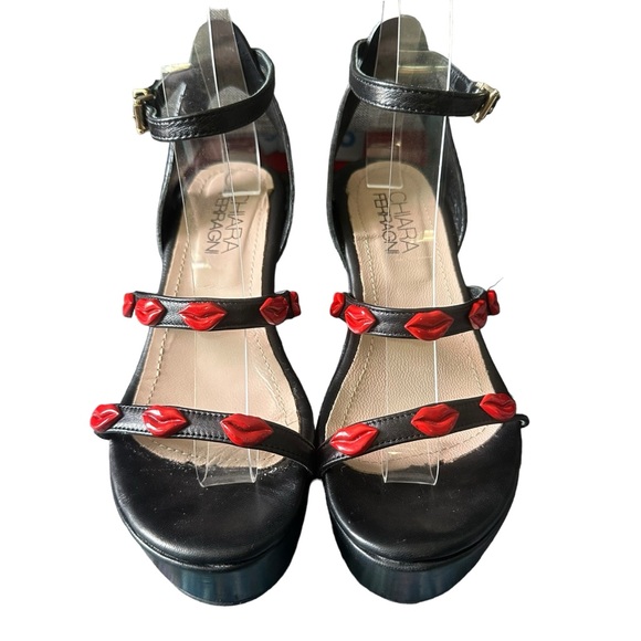 💋Chiara Ferragni Sandals💋 - Picture 2 of 14